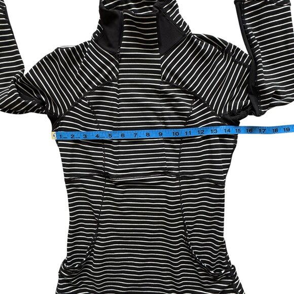 LULULEMON Black White Stripe Base Runner 1/2 Zip Rulu Active Pullover Top Size 4 - Picture 12 of 15